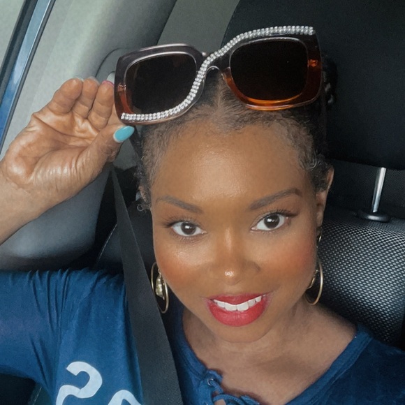 New Arrival Sunglasses “Get-a-way” 🕶️ - Picture 4 of 10